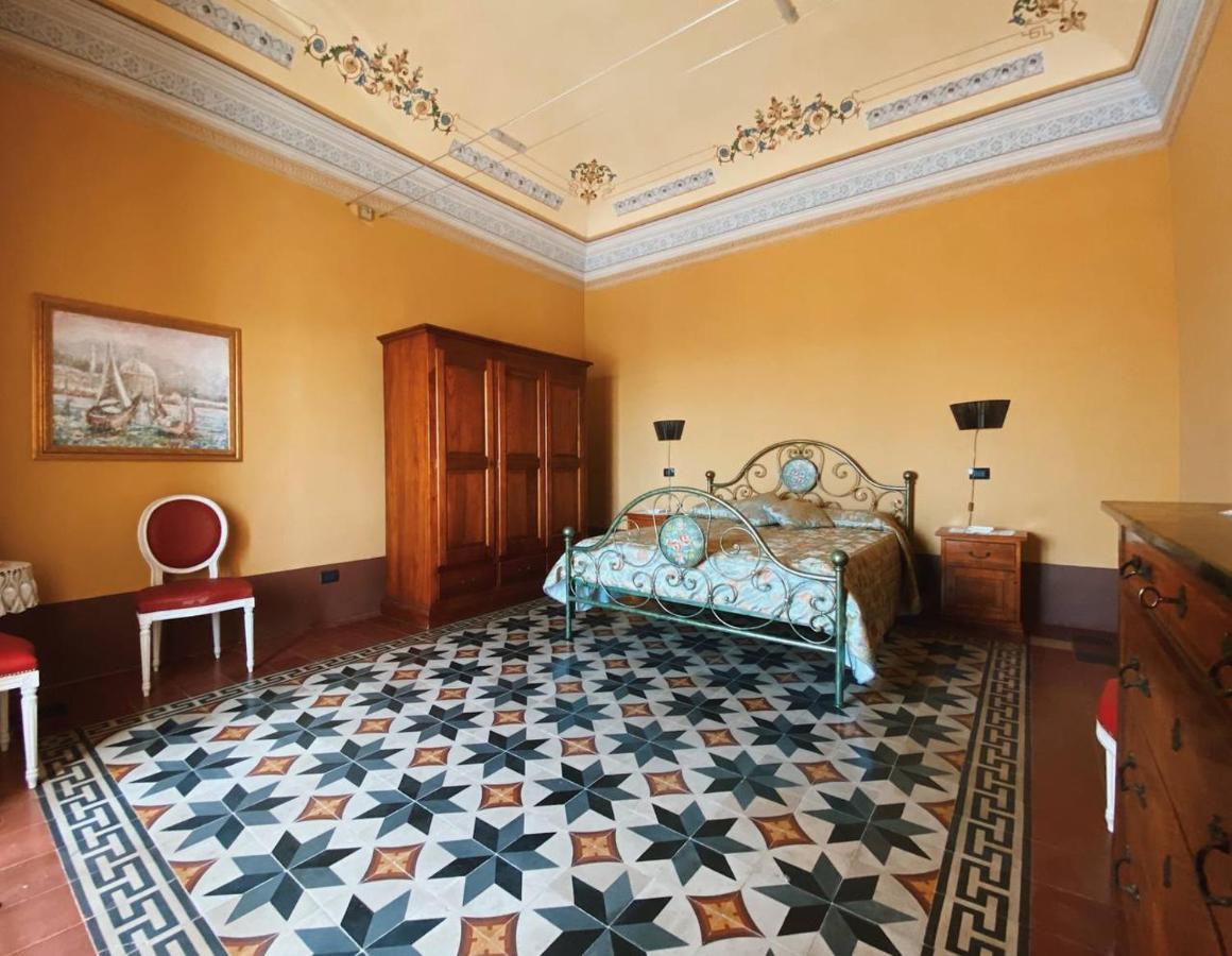 Palazzo Gambuzza Aparthotel Ispica Exterior photo